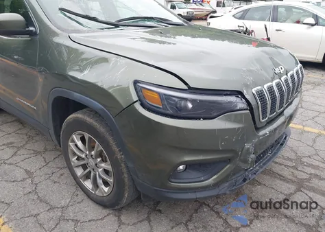 2021 Jeep Cherokee Latitude Lux 4X4 from USA, damaged, VIN 1C4PJMMX9MD136295